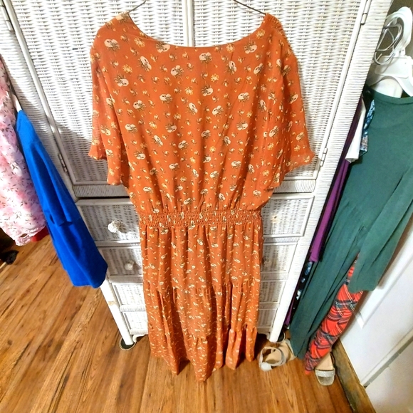 Cute and casual burnt orange dress - Picture 3 of 3